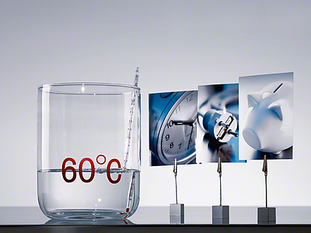 Warmwasseranschluss: Jeder Miele Geschirrspüler kann an einen Warmwasseranschluss bis 60°C angeschlossen werden. Damit lässt sich der Stromverbrauch um bis zu 40 %, die Laufzeit um bis zu 9 % reduzieren. Der Stromverbrauch sinkt dadurch auf bis zu 0,4 kWh im Fein-Programm. Warmwasseranschluss: Jeder Miele Geschirrspüler kann an einen Warmwasseranschluss bis 60°C angeschlossen werden. Damit lässt sich der Stromverbrauch um bis zu 40 %, die Laufzeit um bis zu 9 % reduzieren. Der Stromverbrauch sinkt dadurch auf bis zu 0,4 kWh im Fein-Programm.